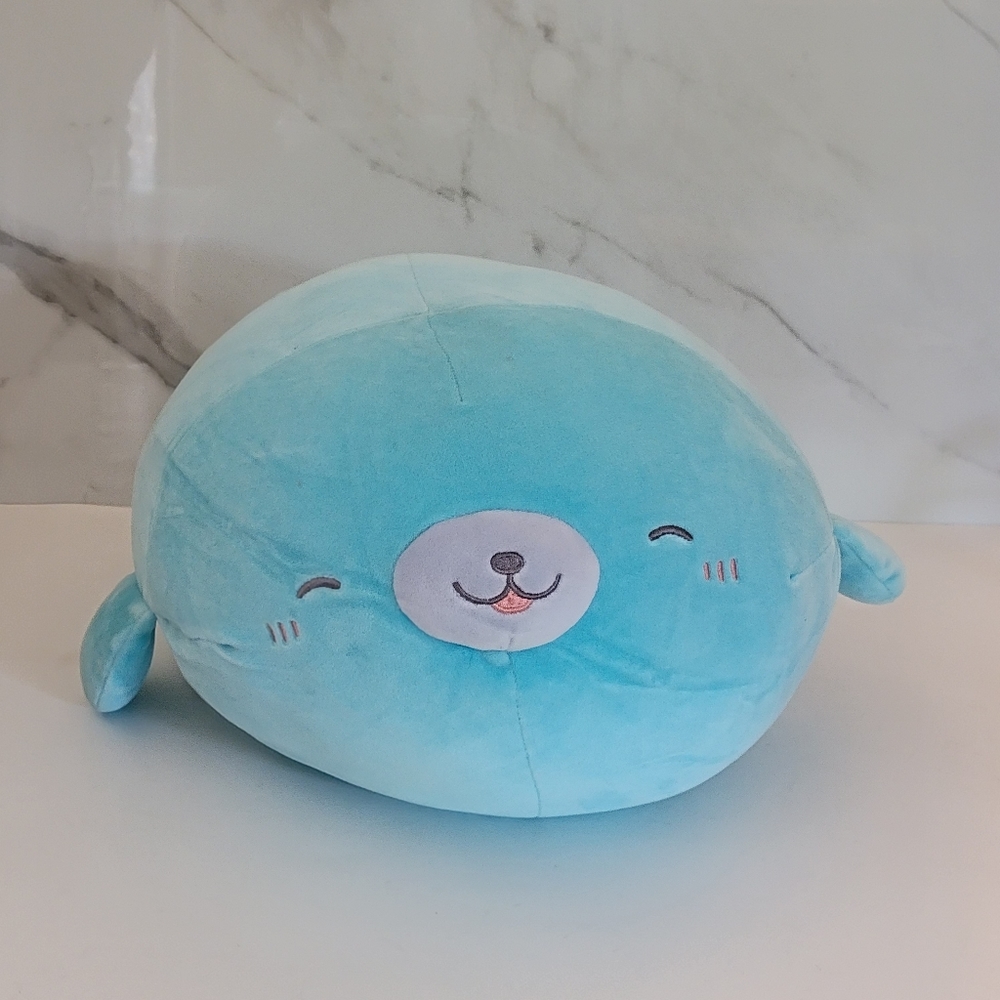 Seal stuffed animal squishy NWT